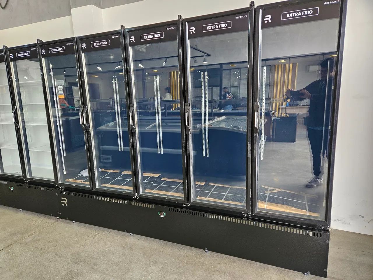 refrigerador expositor 5 portas multiuso 3 a -5 graus a pronta entrega 