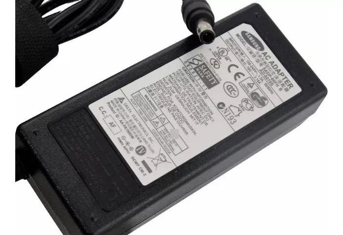 Carregador para Samsung Np300e4c Rv411 Rv415 Rv420 Fonte 19v Novo Loja Coimbra - Foto 3