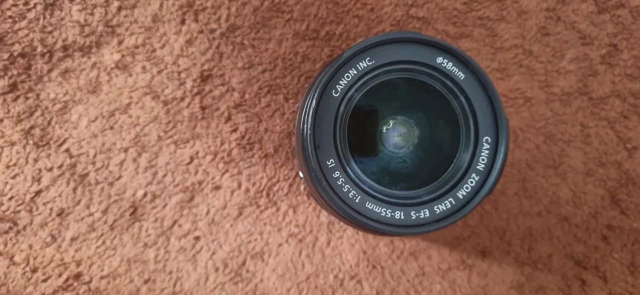 Lente Canon EF-S 18-55mm f/3.5-5.6 IS