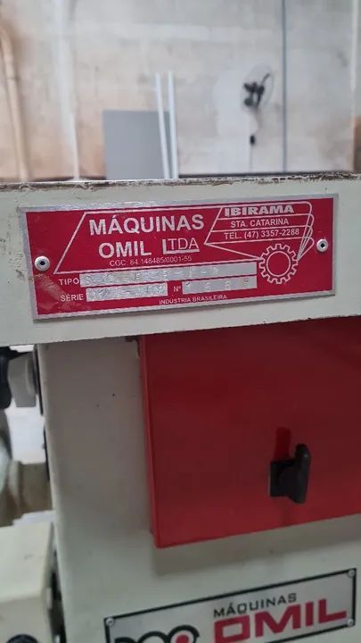 Esquadrejadeira Omil corte 45° e reto - Foto 4