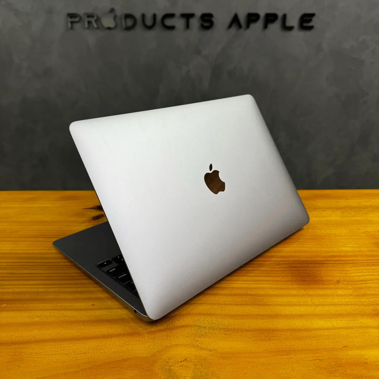 【大城】MacBookAirM1メモリ16G/1TB 13インチ【液晶ヒビ 大城様専用】MacBookAirM1メモリ16G/1TB 13インチ【液晶ヒビ 【公式通販】