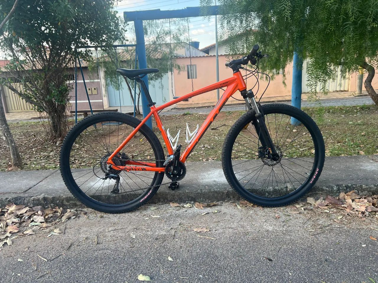 Bicicleta TSW Hunch 16V, uma MTB  - Foto 2