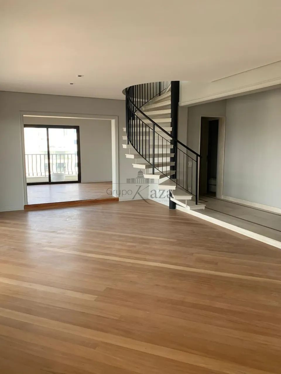 Cobertura Duplex - Campo Belo - 5 Dormitórios - 465m².
