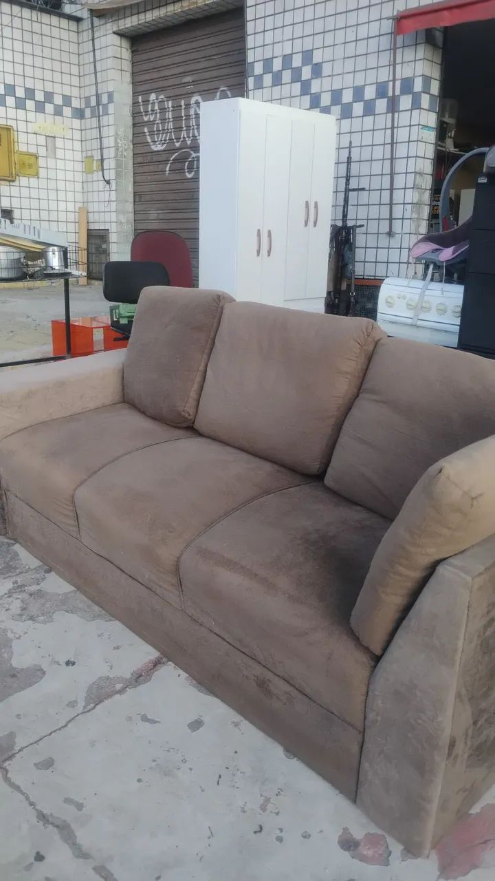 Vendo sofá bem conservado 400,00