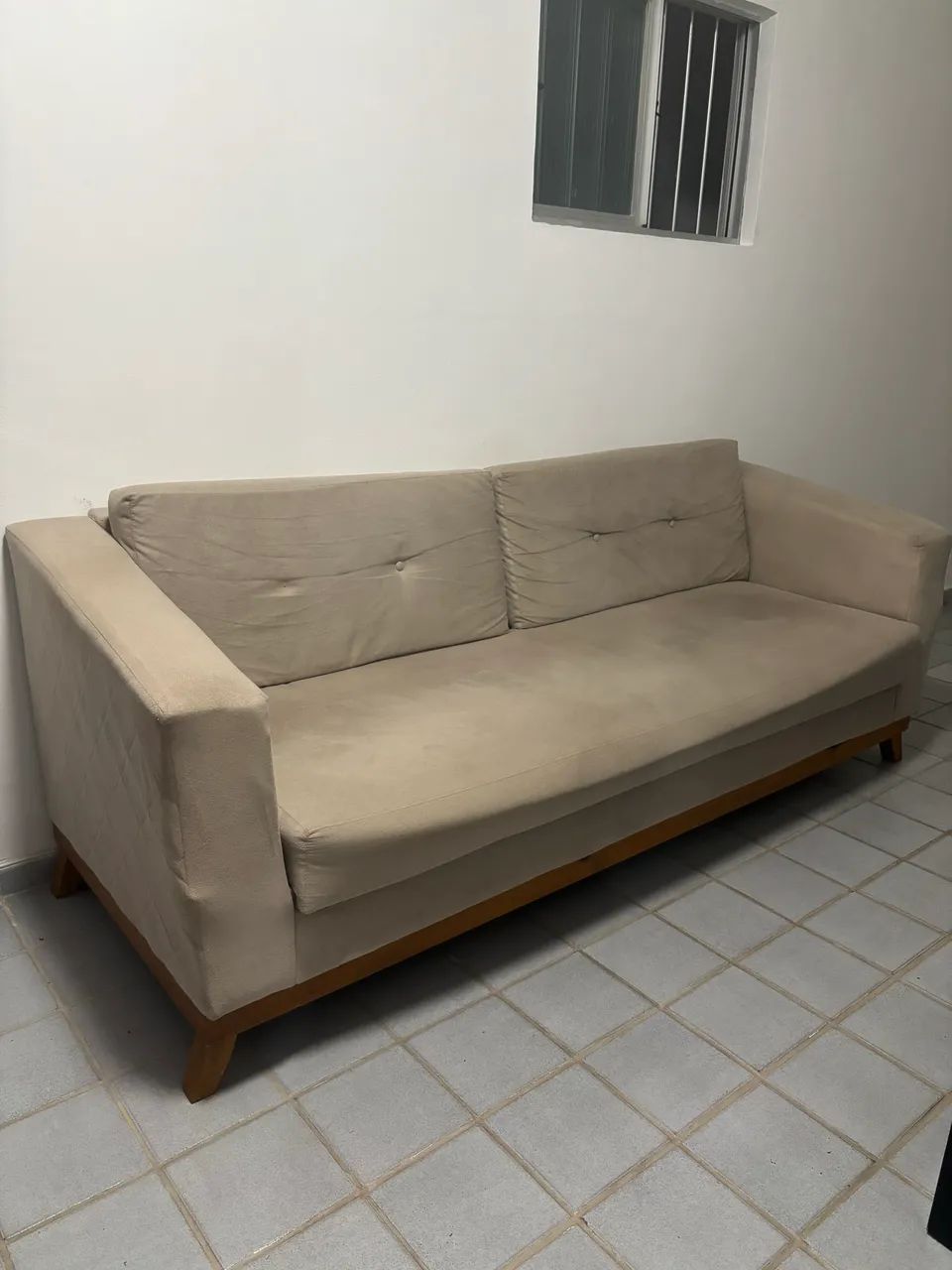 Sofá bege (4 lugares) - Grande