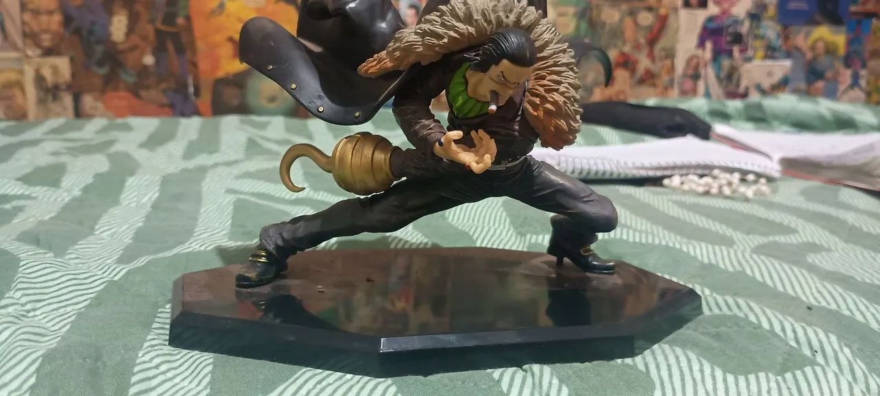 Crocodalle action figure one piece