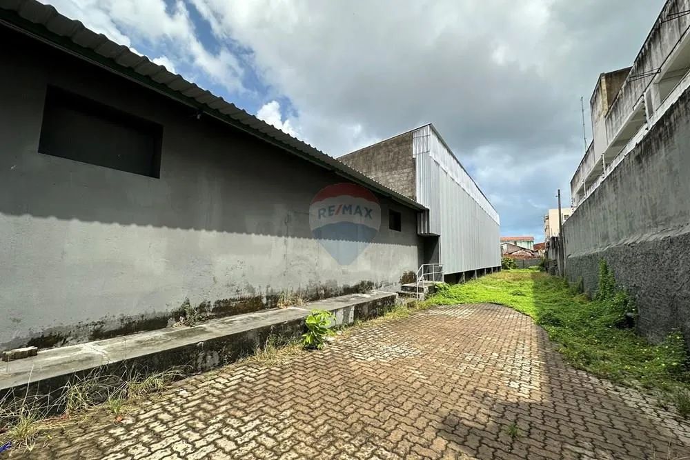 Galpão Comercial no Centro de Fortaleza - Aluguel! 550m² construídos e 1.100m² de terreno - Foto 4