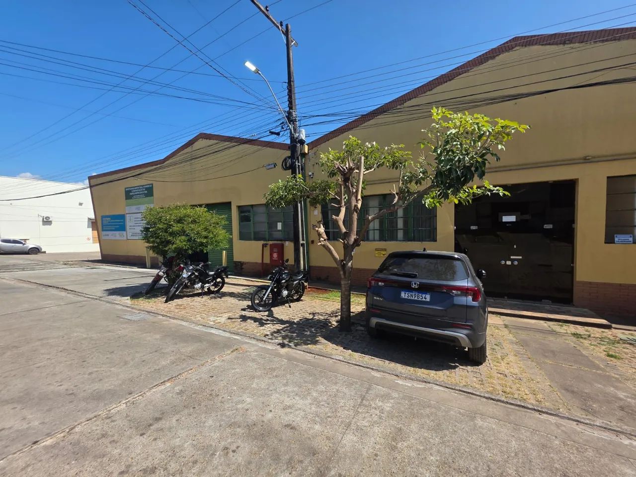 GALPÃO INDUSTRIAL 950M² - EDUCANDOS  - Foto 2