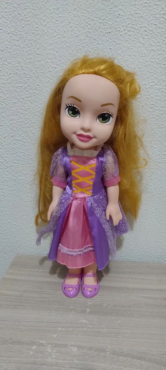 Boneca Rapunzel 35 cm de altura - Foto 2