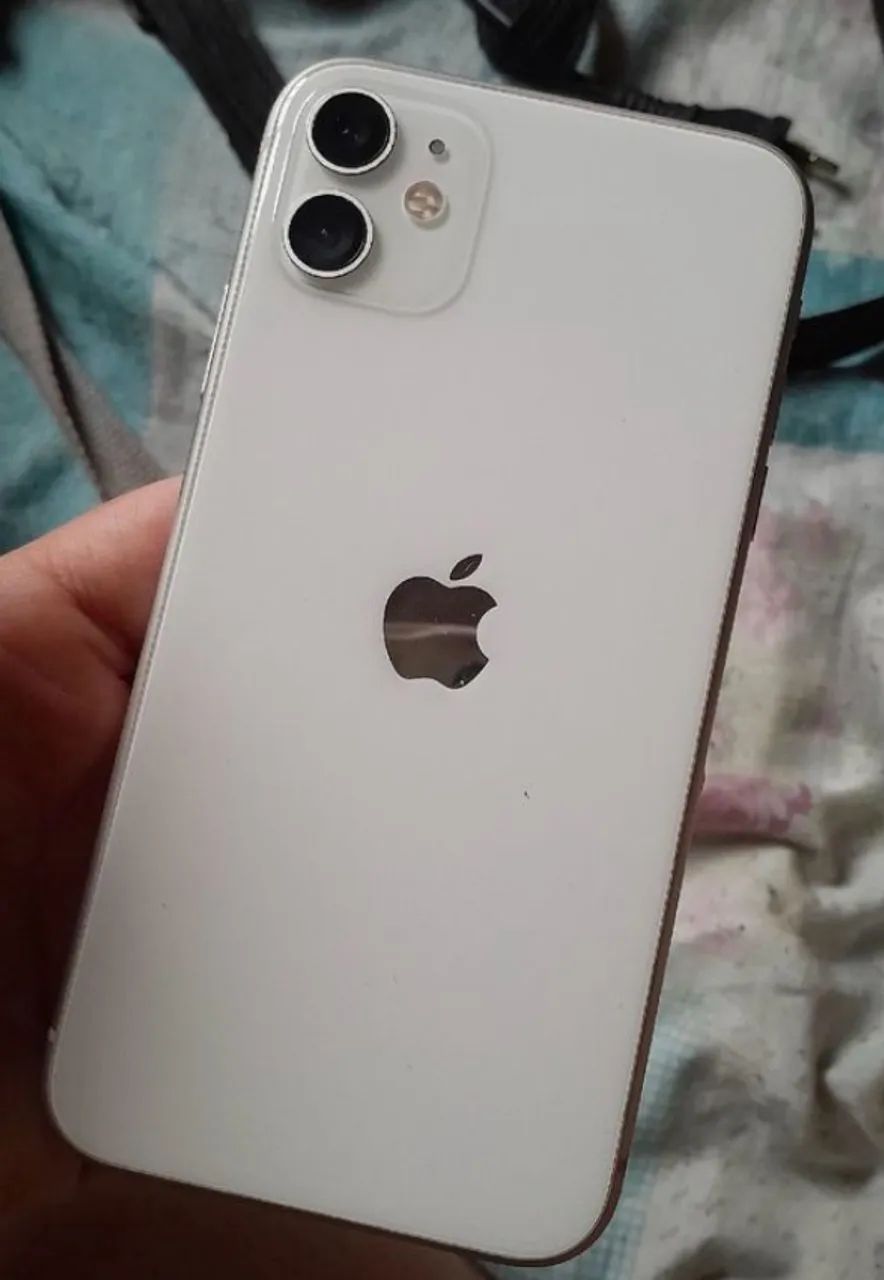 Celular IPhone 11 128 Gigas promoção - Foto 2