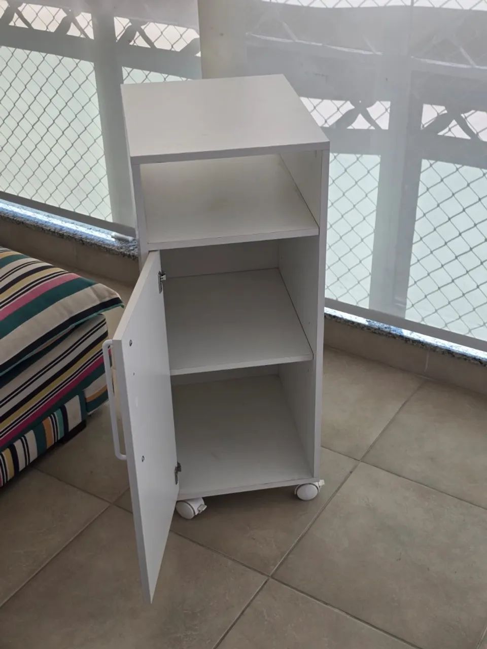 Armário Multiuso TokStok com rodinhas  - Foto 3
