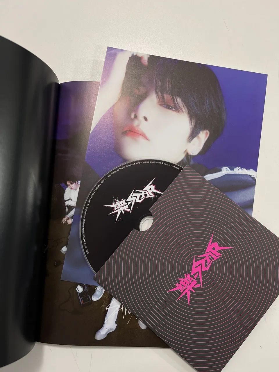STRAY KIDS Álbum ROCKSTAR LIMITED - Foto 3