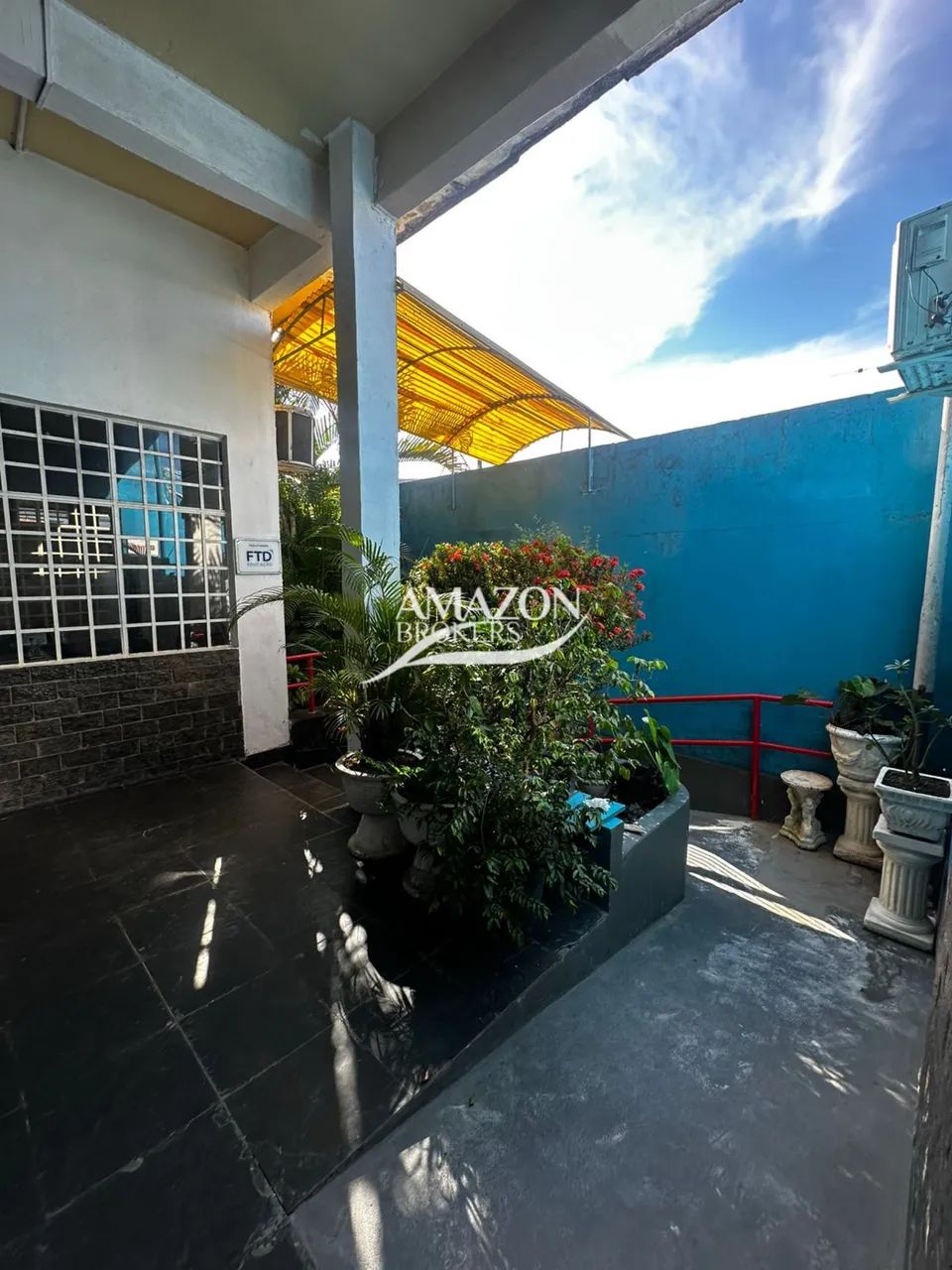 Cidade Nova - 832m2 - Escola com 10 salas - 08 WC - Quadra - Biblioteca - Vendo - Foto 2