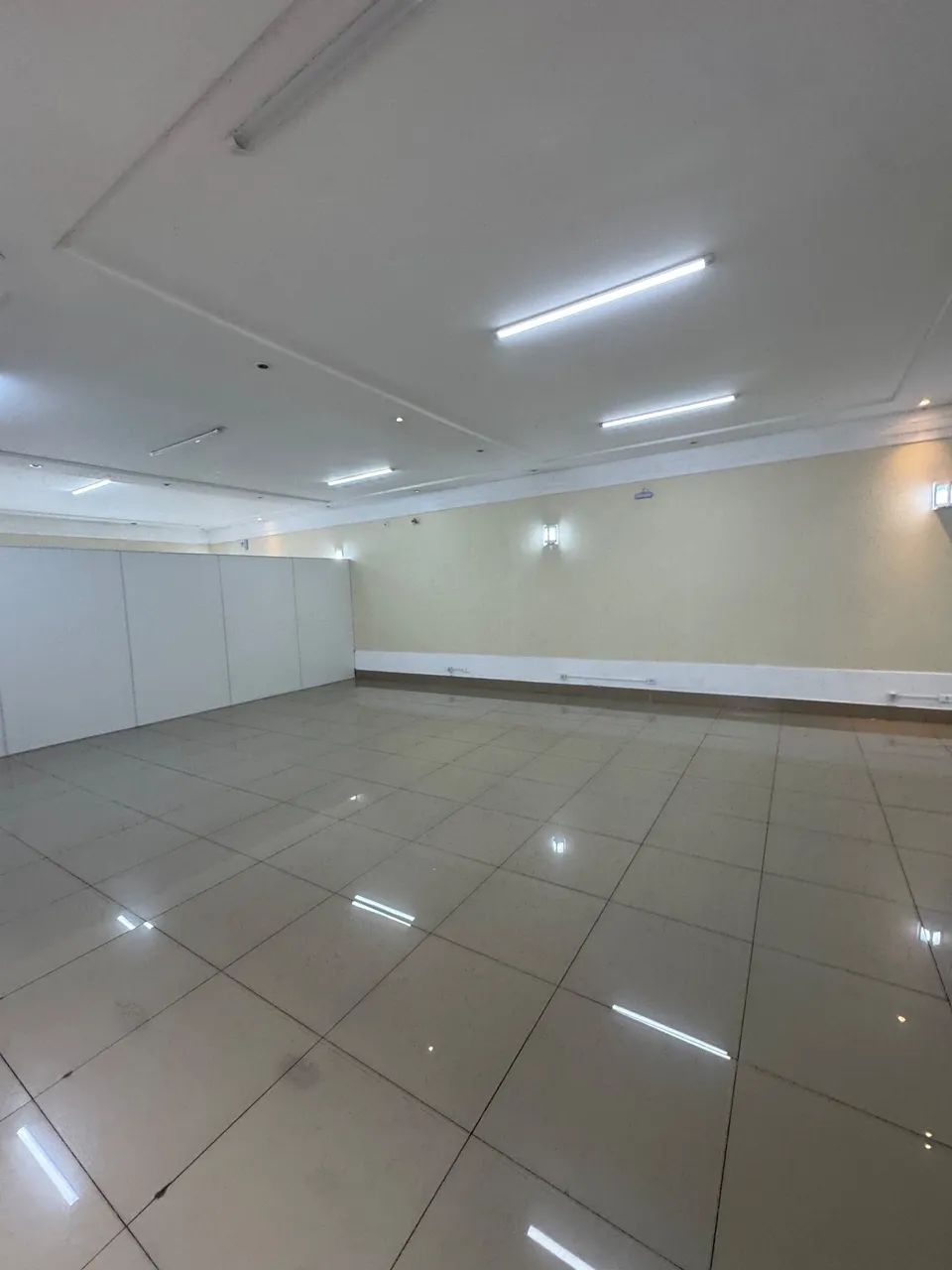 Casa para alugar ou comprar com 300m² e 3 vagas - Foto 3