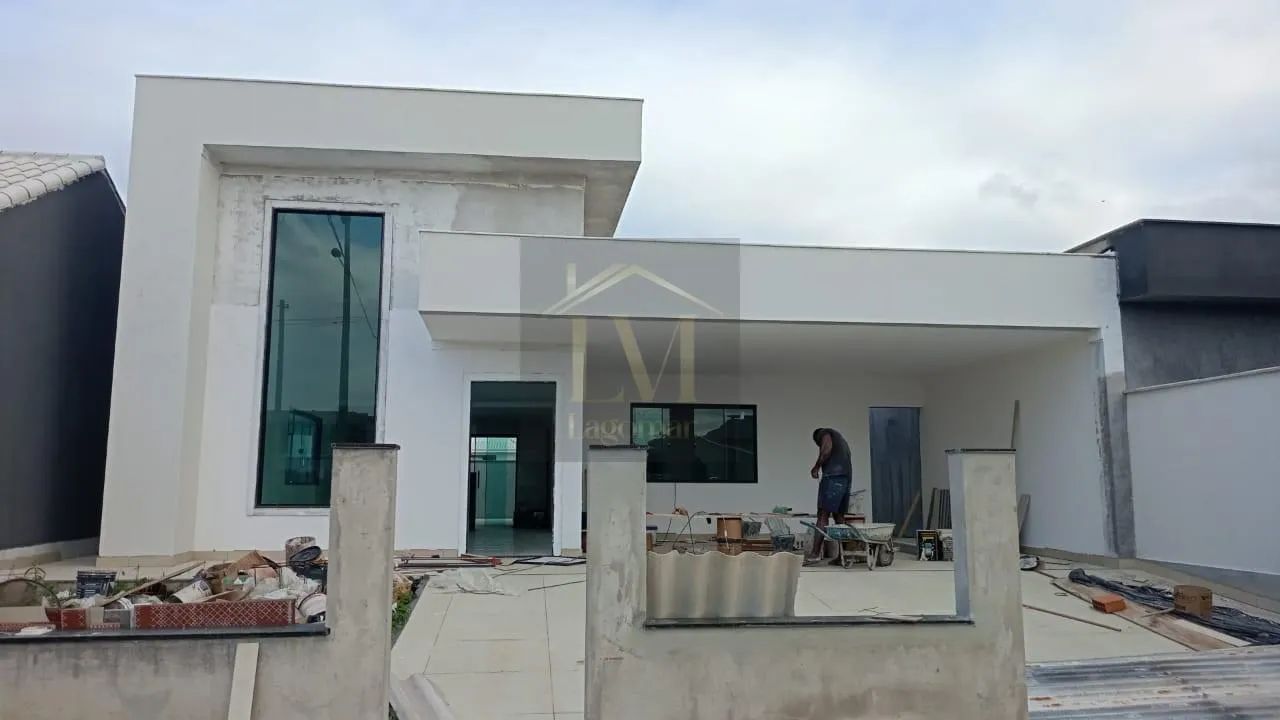 Casa com 3 suítes, piscina e churrasqueira em condomínio