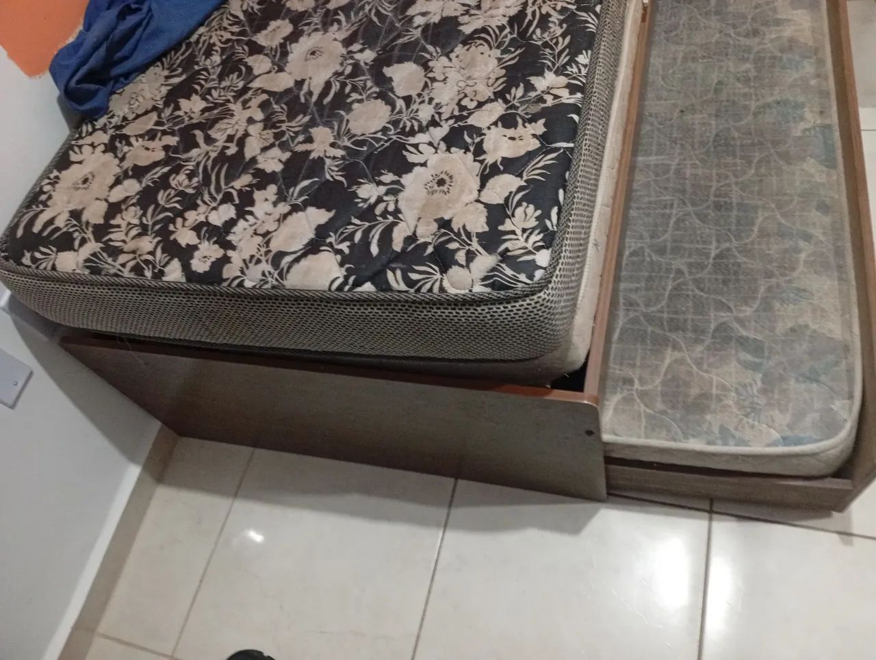 Cama Solteiro Dupla+colchões  - Foto 2