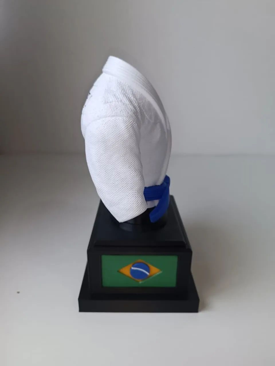 Trofeu de Kimono Personalizado 20cm - Foto 4