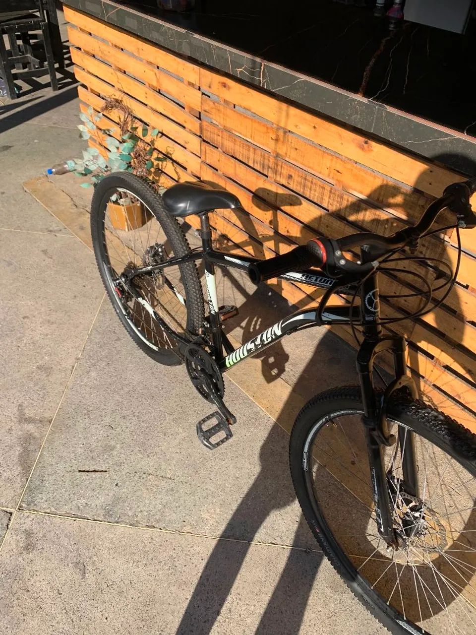 Desapego de bicicleta Aro 29 - Foto 4