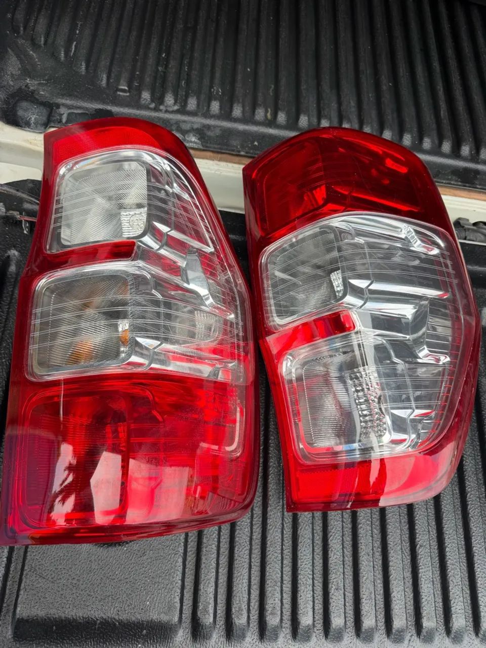 Par de Lanterna traseira ranger 2012. A 2019