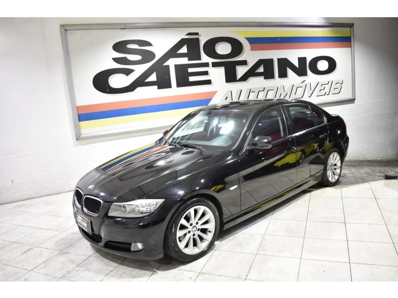 BMW 320I 2011