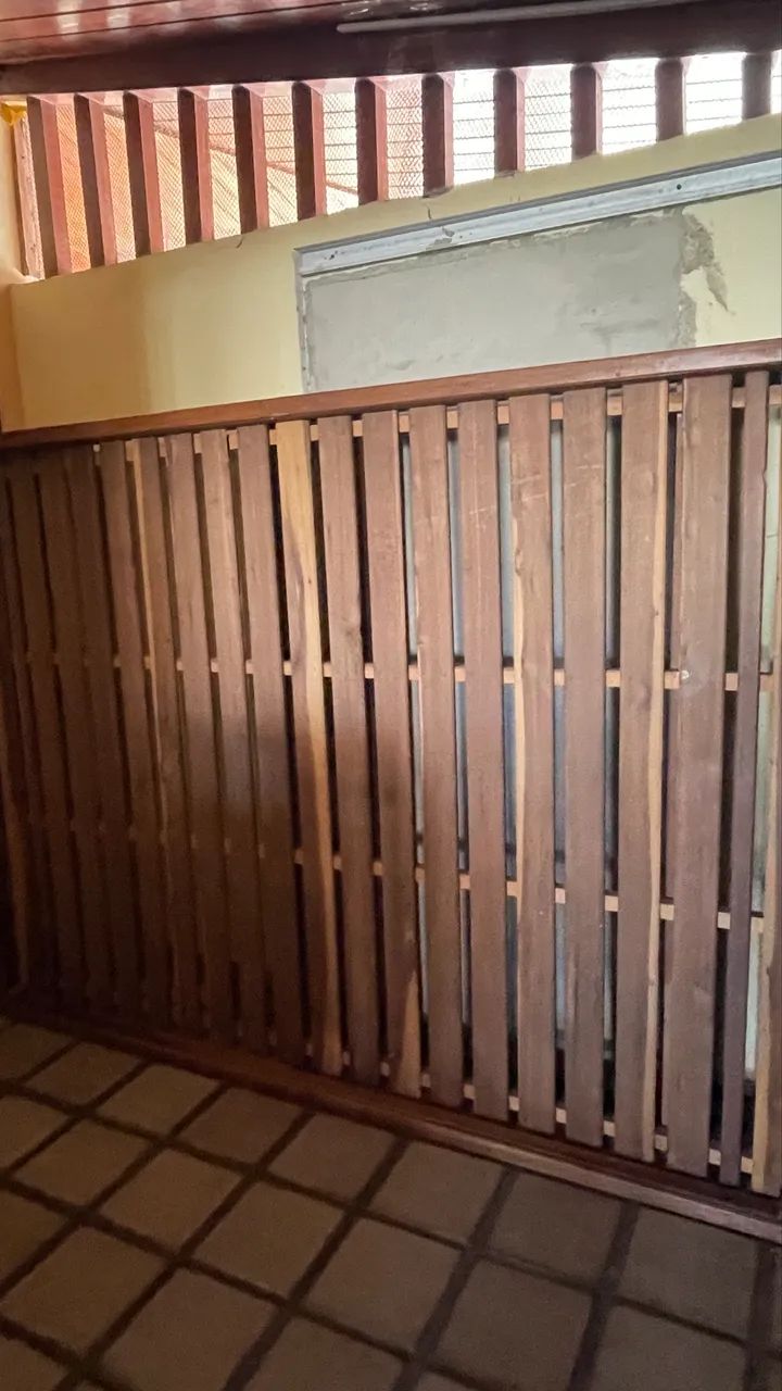 Cama de madeira com gavetões  - Foto 2