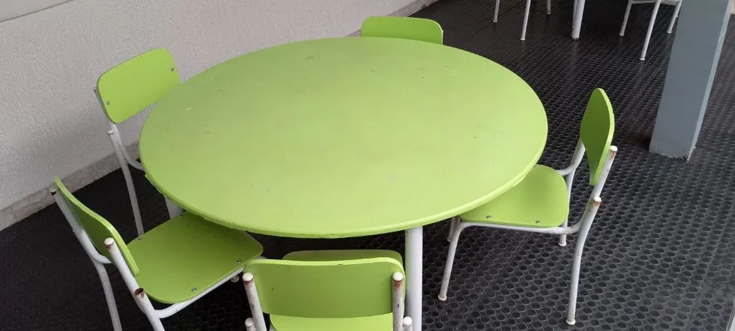 MESA INFANTIL COM CADEIRAS - Foto 2