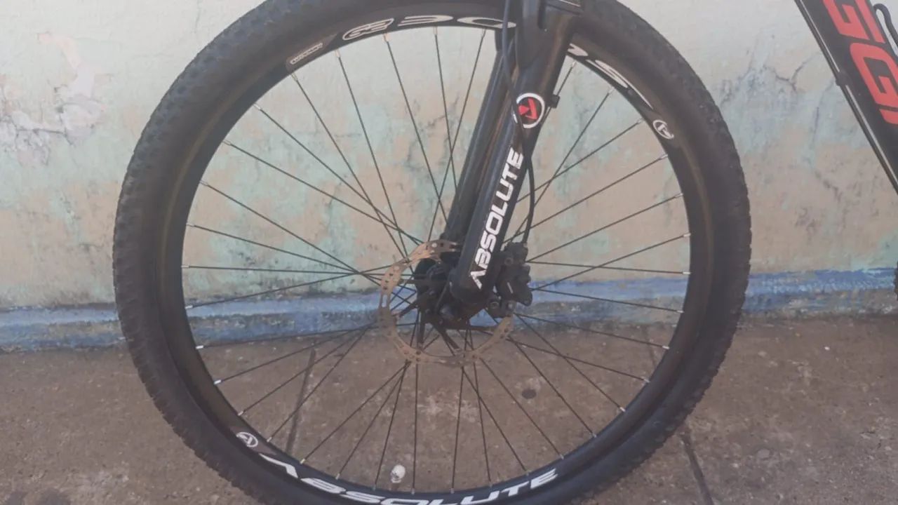 Vendo Bike preta usada  - Foto 5
