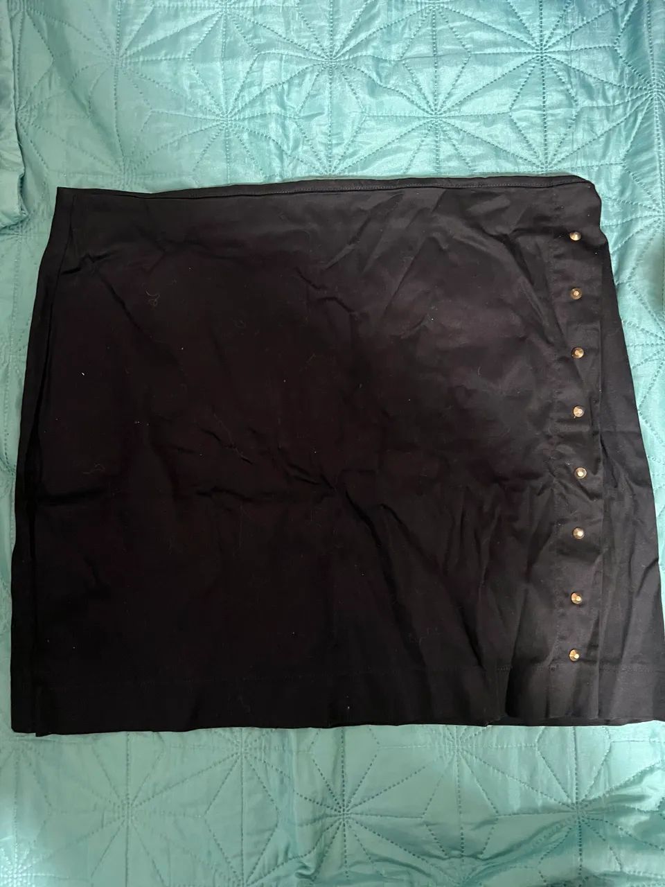 Saia preta com studs tamanho 46 (plus size) - Foto 2