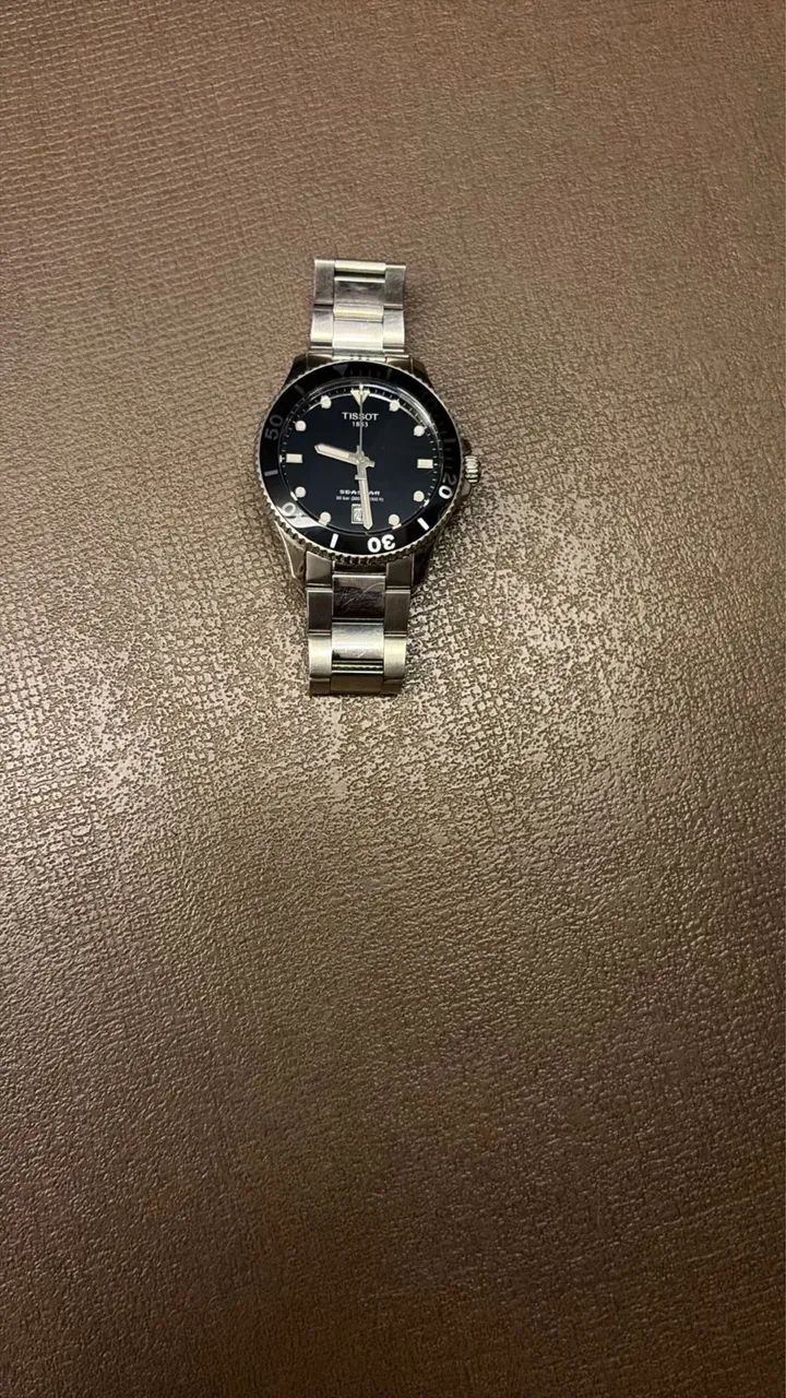 Relógio Tissot Seastar 1000 Quartzo Preto De Aço 40mm