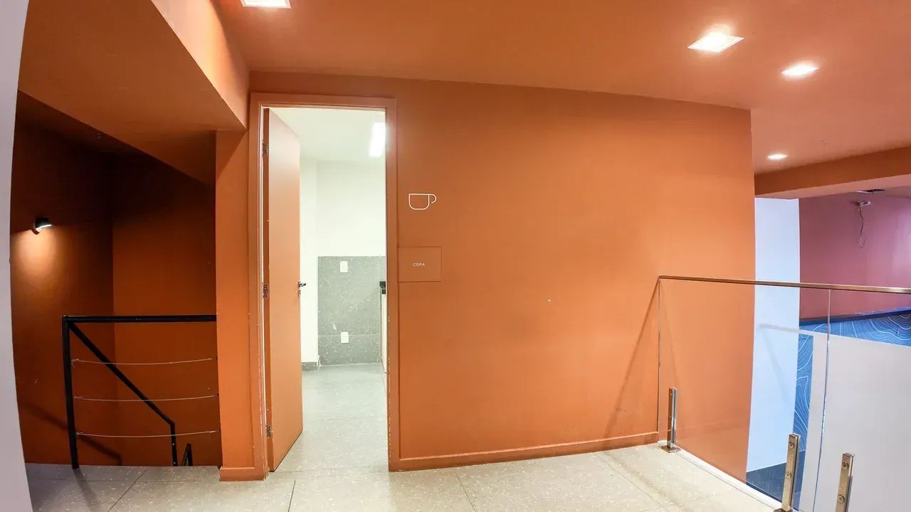 Ponto comercial/Loja/Box para venda possui 185 metros quadrados - Foto 2