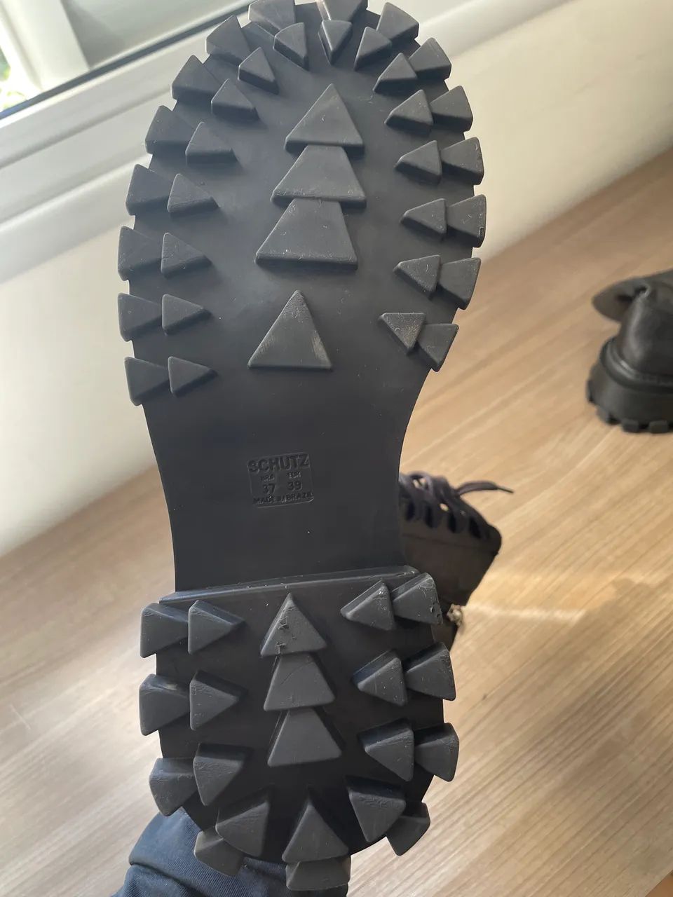 Bota Tratorada Couro Schutz  - Foto 2