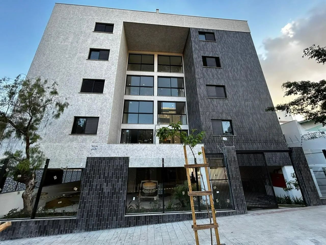 Cobertura,3 Qts, suíte, 3 Vgs no Liberdade