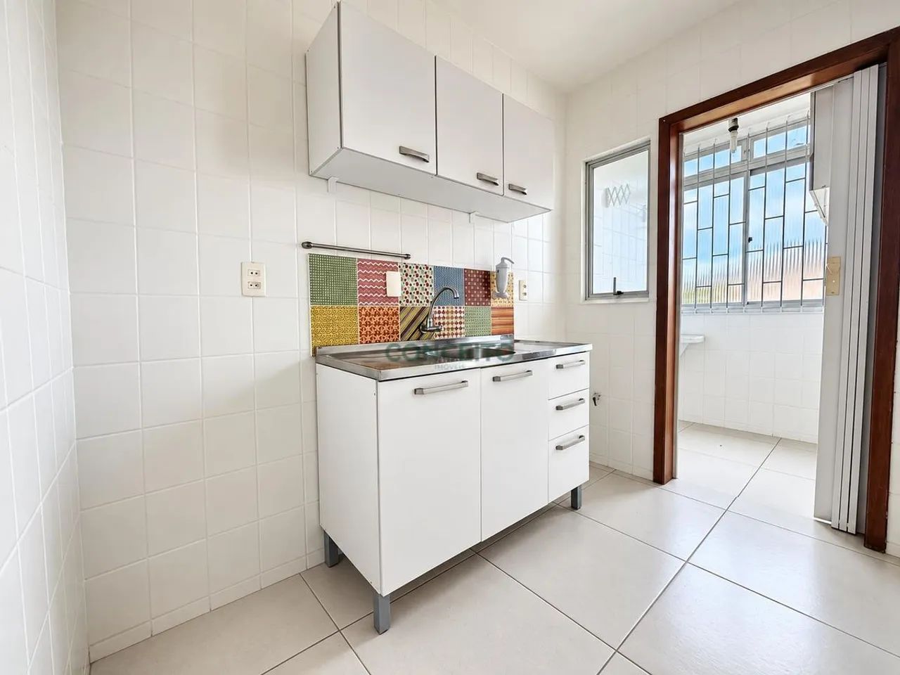 Apartamento com Vista para o Mar e bem próximo ao Parque de Coqueiro | 2 Dormitórios, Sol  - Foto 3