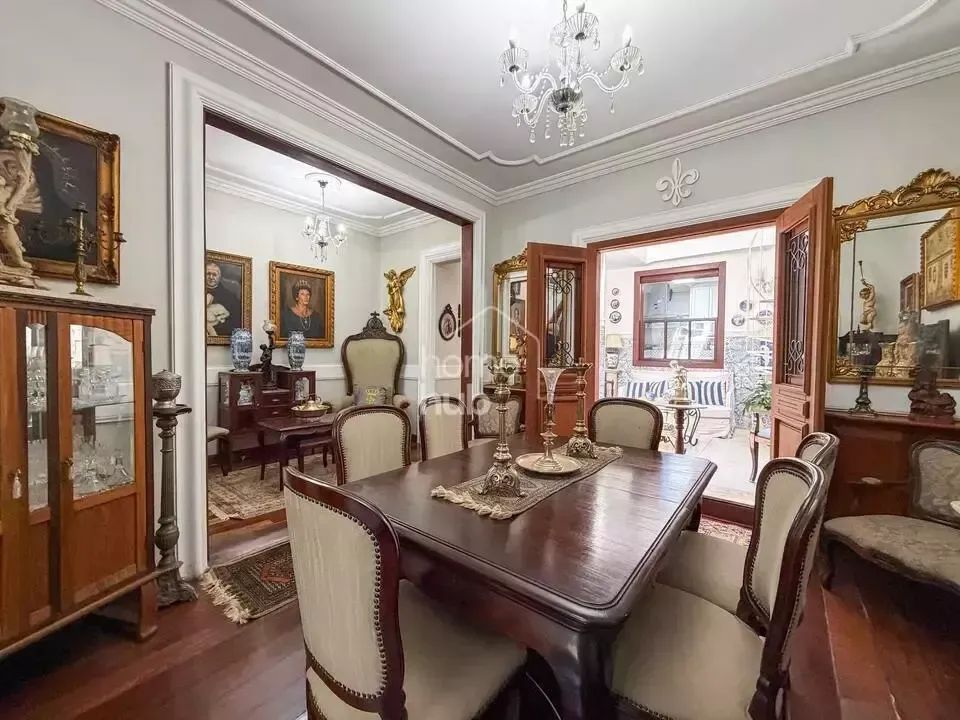 Casa à venda com 3 quartos, 250m² - Centro - Petrópolis/RJ