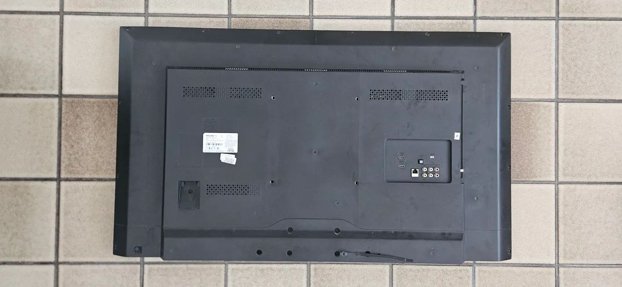 Tv Philips para retirada de peças  - Foto 2