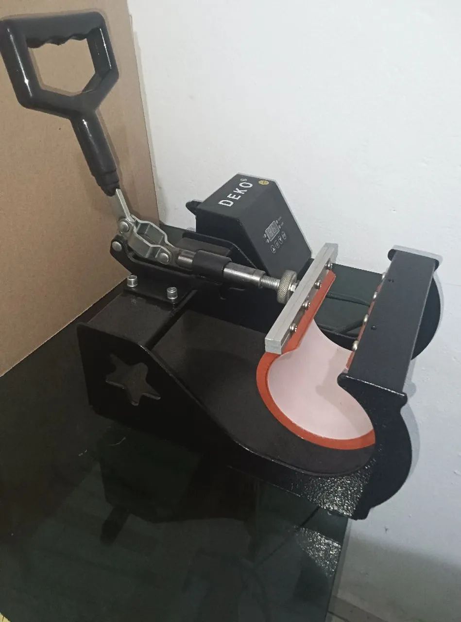 Vendendo prensa Deko 220v - Foto 2