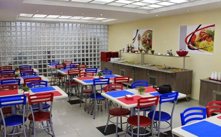 Banquetas, Cadeiras e Mesas  - Foto 4