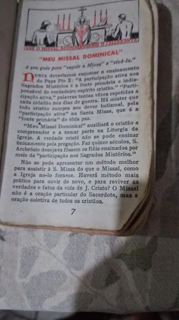 Vendo 2 Livros Sup Antigos e uma Santa.  - Foto 3