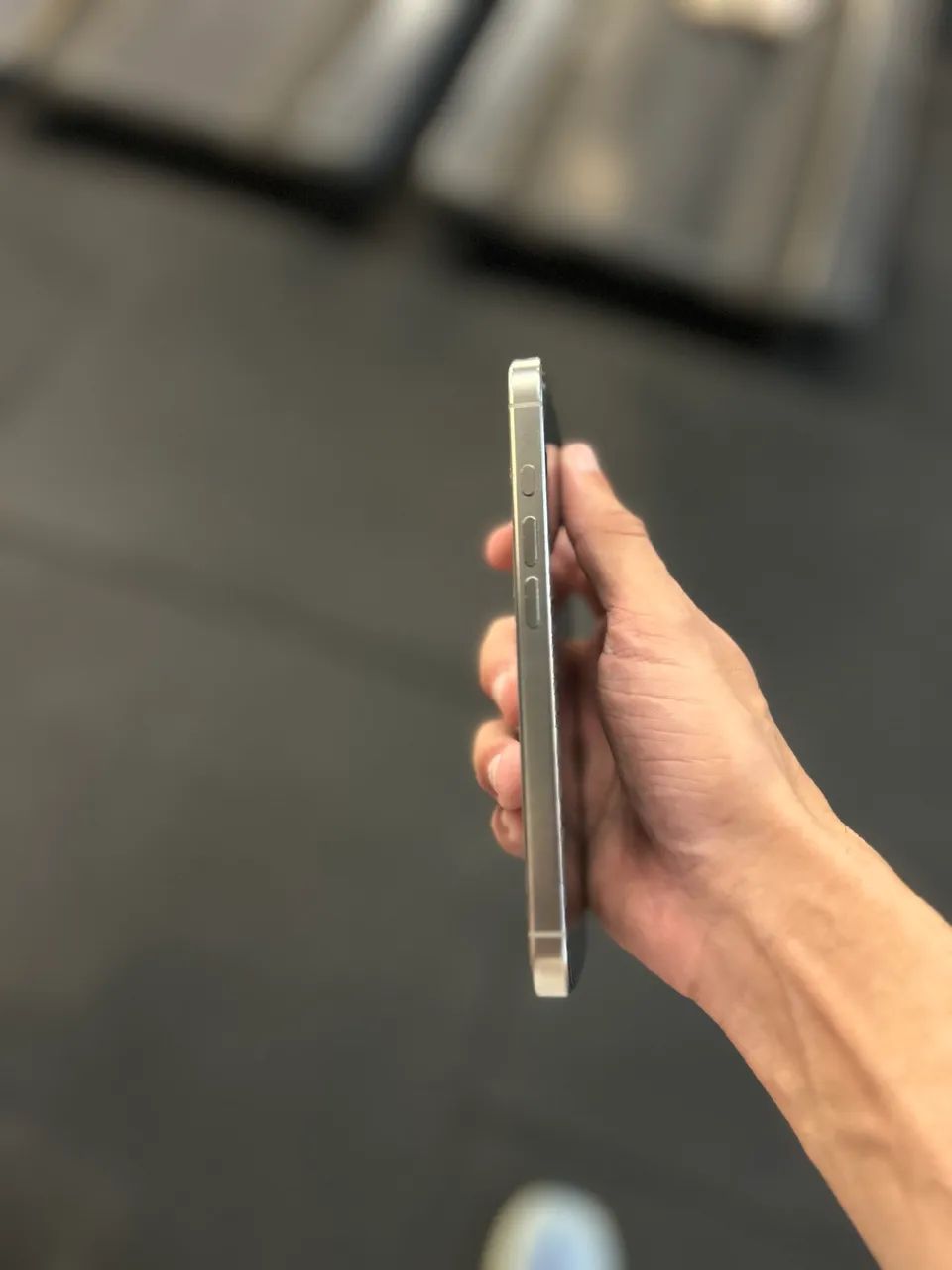 iPhone 16 pro 128GB - Foto 2