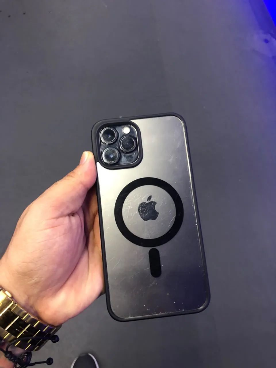 Iphone 12 pro max Grafite 128G saude de bateria 73% sem defeito  - Foto 2