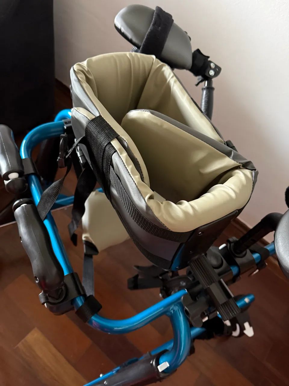 Andador infantil adaptado  - Foto 2