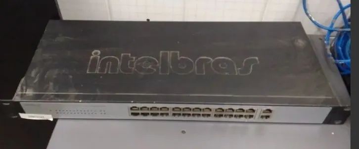 Switch 24 portas intelbras + 2 portas sg 2620
