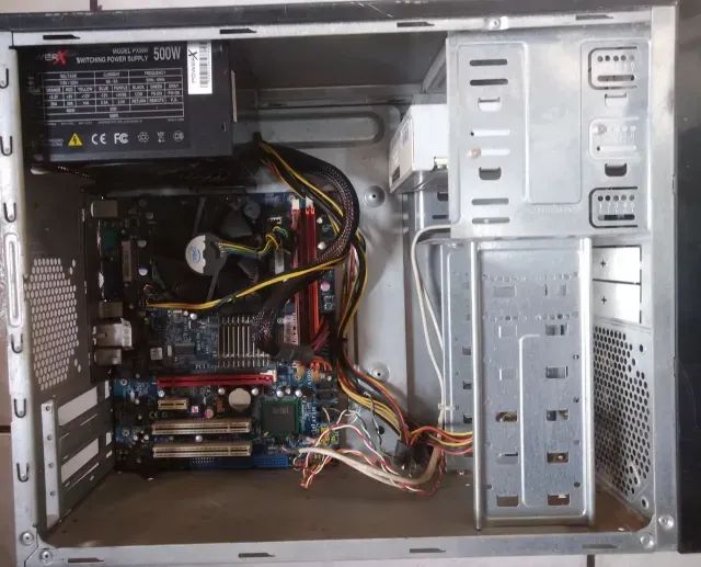 Computador CCE com gravador de DVD -Leia o anúncio Todo - Defeito - Foto 2