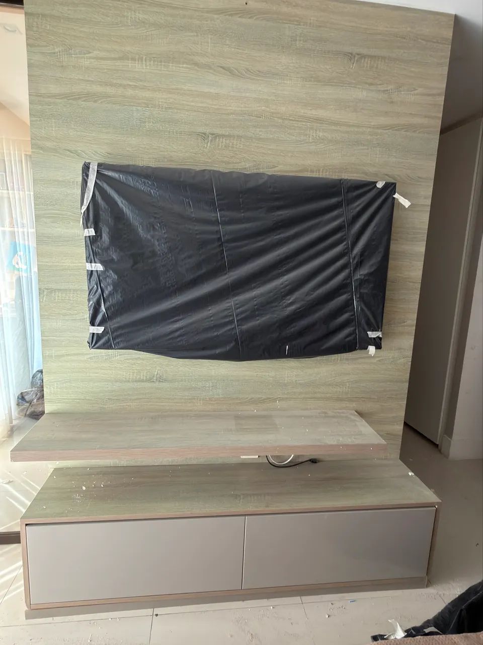Painel + móvel de madeira ideal para sala  - Foto 3