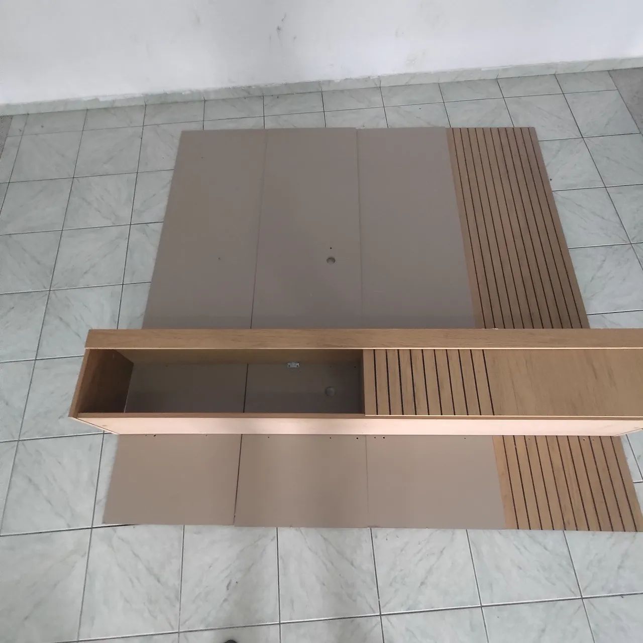 Painel TV ripado 1,80 x 1,80. Até 75 polegadas