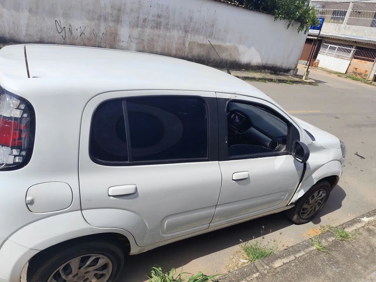 Fiat Uno Evolution 1.4 Fire Flex 8V 5P 2016 - Foto 4