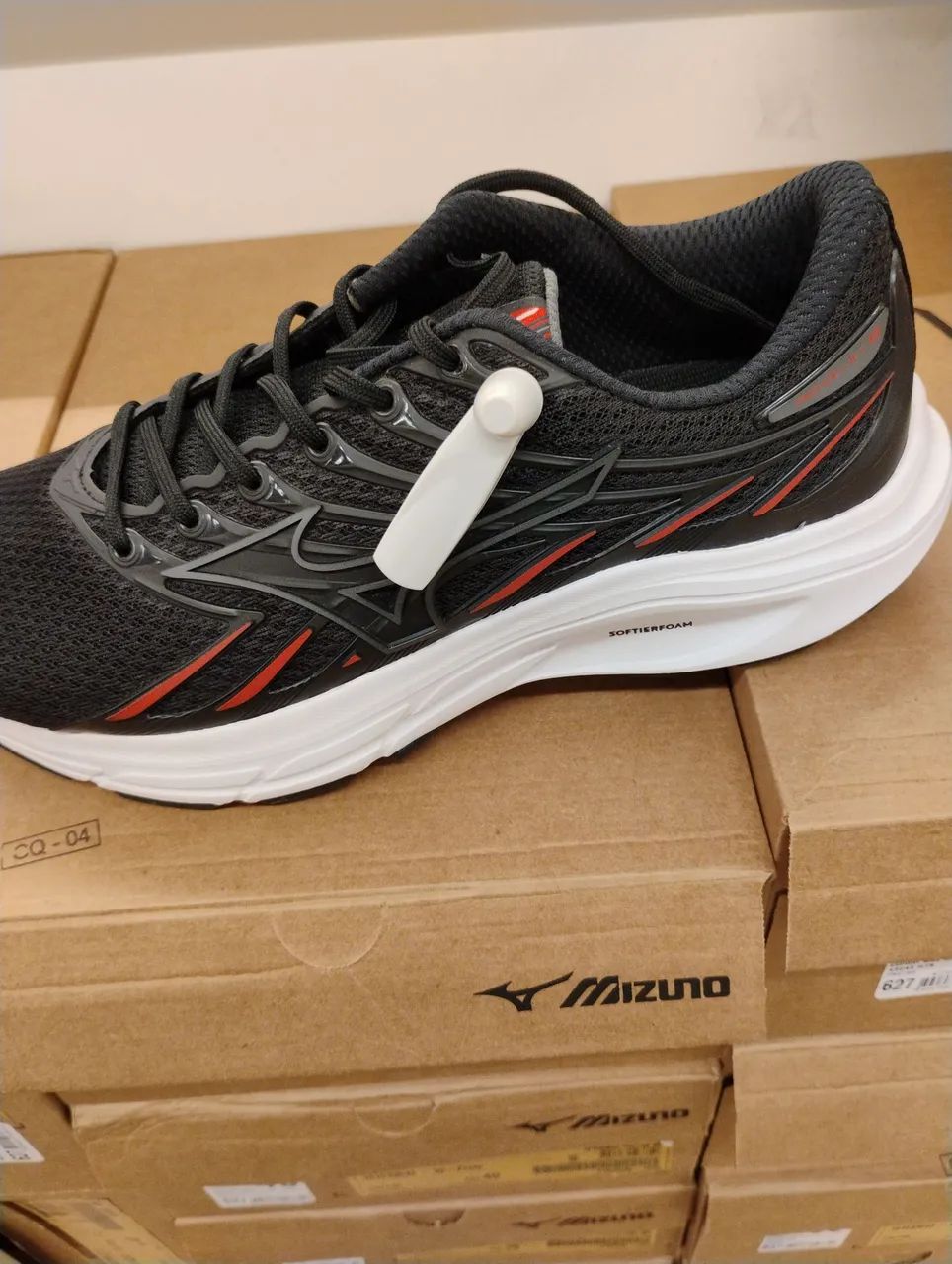 Tênis masculino Mizuno Jet 8 preto/vermelho - Calçados Esportivos