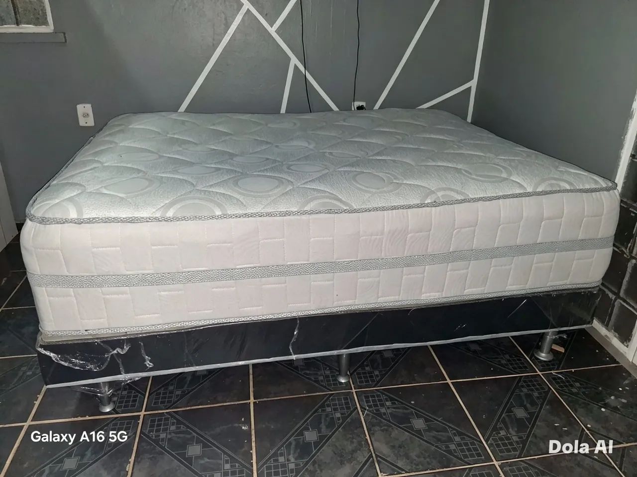CAMA CASAL BASE E COLCHÃO DE MOLAS ENSACADAS ALTONA CONFORTÁVEL E HIGIENIZADA  - Foto 3