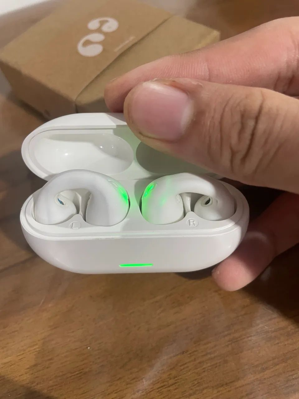 Fone Bluetooth branco 