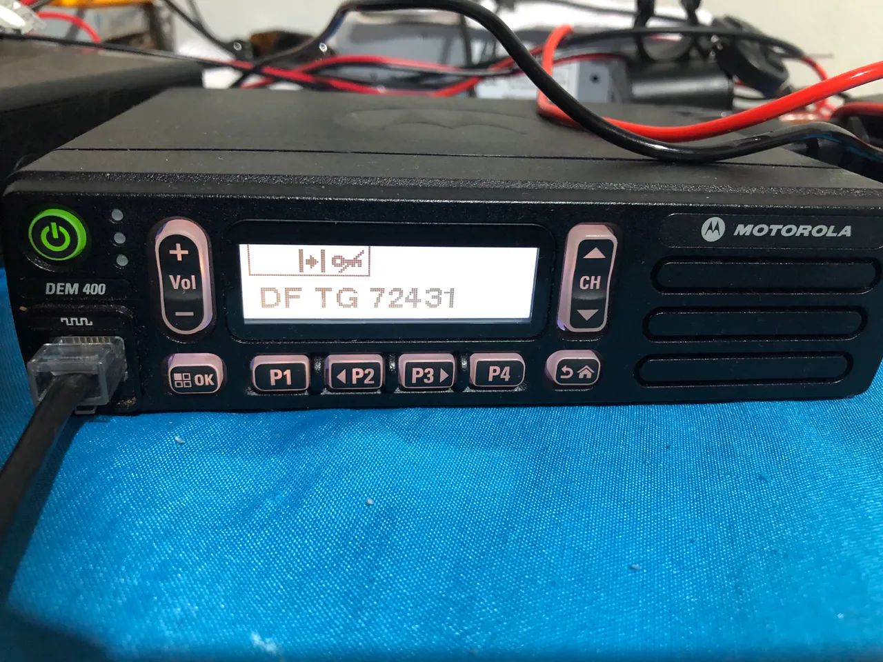 Rádio motorola dem 400 analógico/digital  - Foto 2